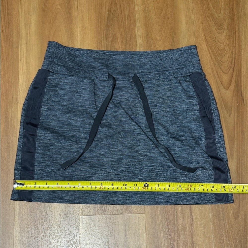 Athleta Skort Skirt Active Wear Golf Tennis Prep Gray W/Black Trim Heather SizeS - Picture 5 of 11